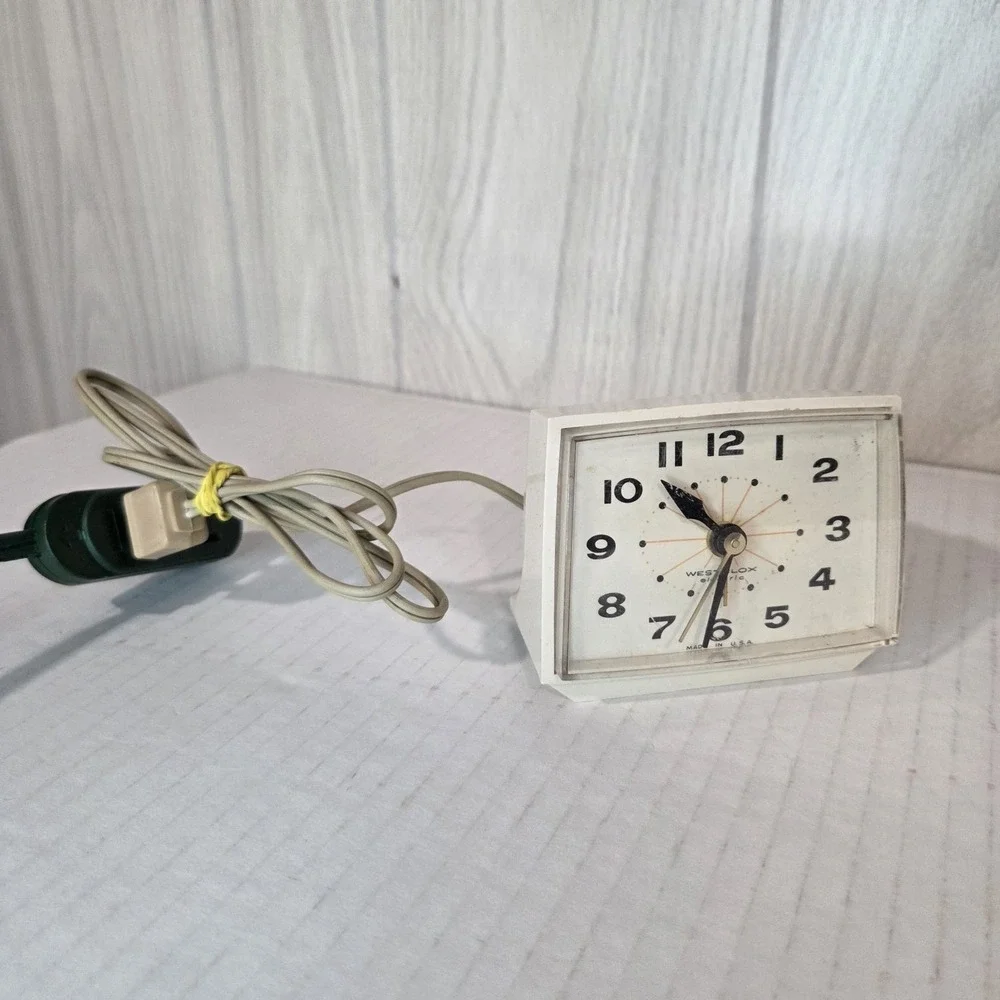 Westclox Bold II Dialite Electric Alarm Clock Lighted Dial Vtg 20291 Atomic